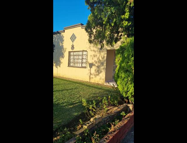 3 BEDROOM HOUSE FOR SALE IN FERNWOOD